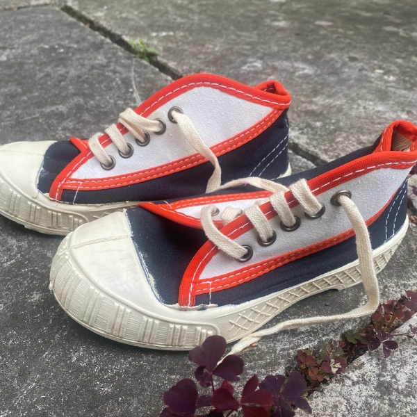 Vintage Kids Sneakers 90s Red Blue White Colour Canvas Shoes Size 31 Sport Shoes Collectible