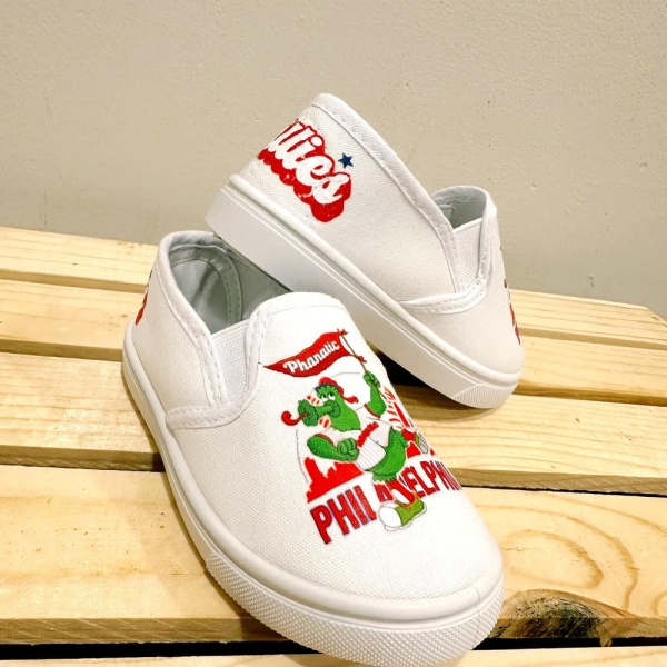 Sports Shoes