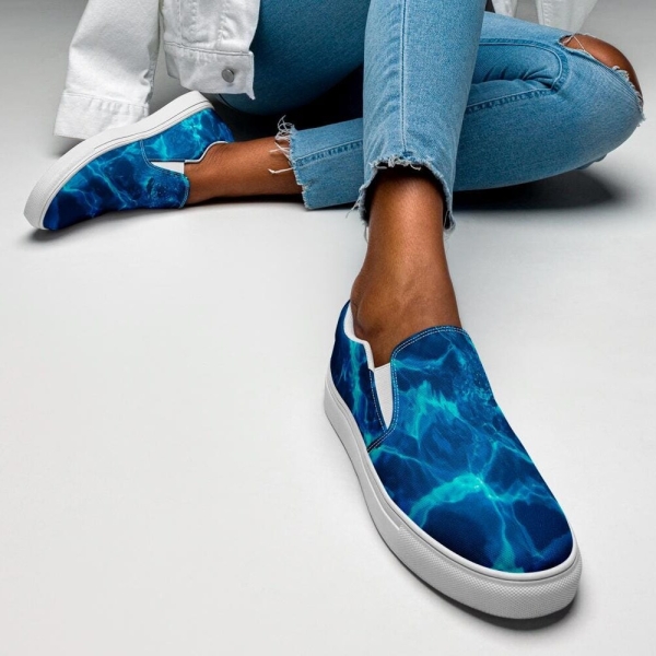 Ocean Sea Water Ripple Wave Therapeutic Zen Aqua Blue All Over Print Textured Women’s Slip-On Canvas Shoes