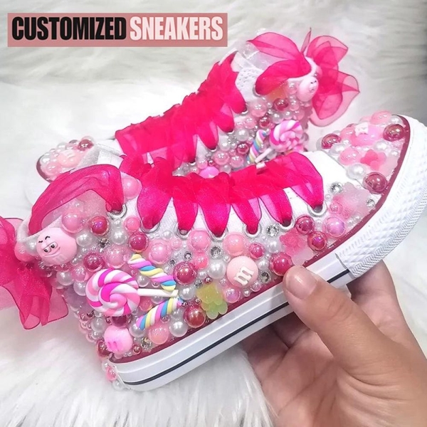 M & M Canvas Shoes, Personalized Sneakers, Candy Cake, Converse Sneakers Girls, 2nd Birthday, 3rd Birthday, handmade bling shoes, lollipop